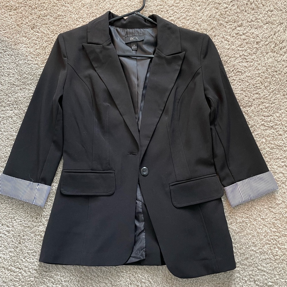 Black, pin stripe sleeve blazer.